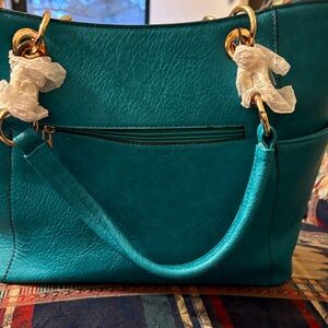 Chic Teal Leather Shoulder Bag